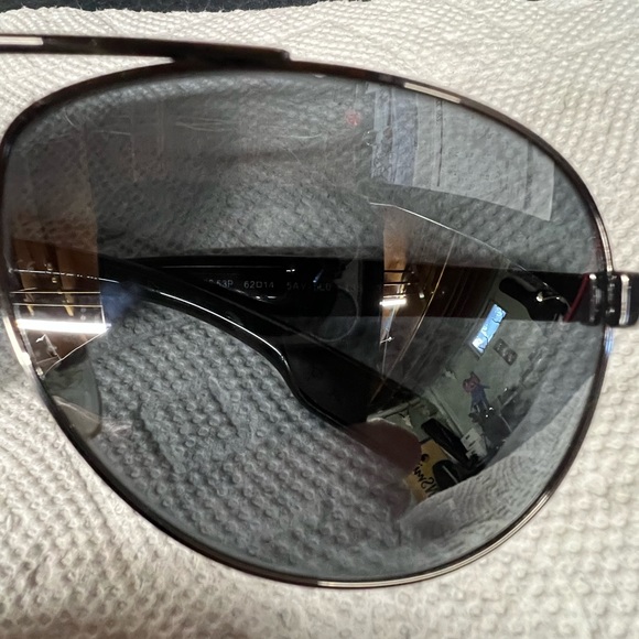 Prada Luna Rossa sps53p in great condition sell new for $300 plus will take $175 - Picture 5 of 6